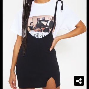 Black suspender mini skirt 🖤